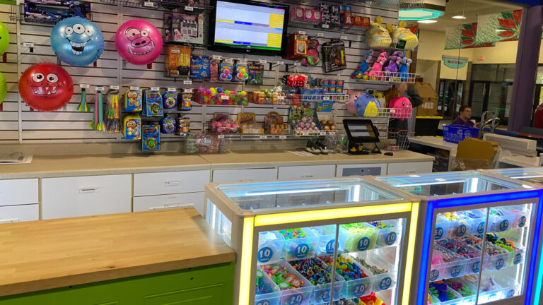 Family Time Dine and Play Auburn Prize Counter 1 Family Time Dine and Play Auburn Prize Counter 1 768x432