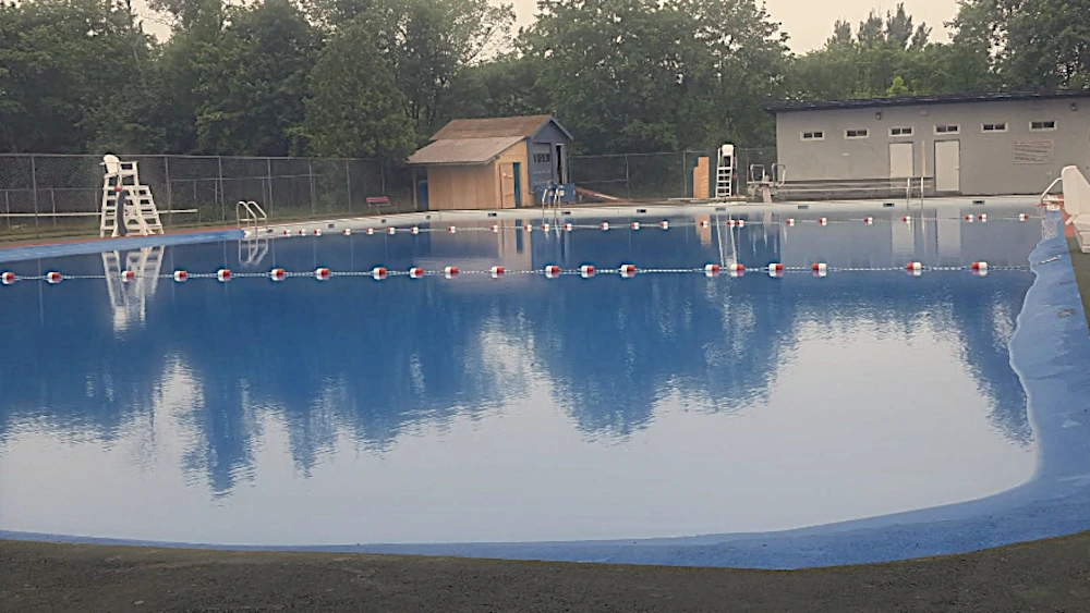 public pool maine1